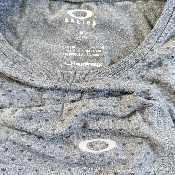 Oakley Oversize Summit Muscle Tank workout tank top athleisure top in Gray - Picture 2 of 6